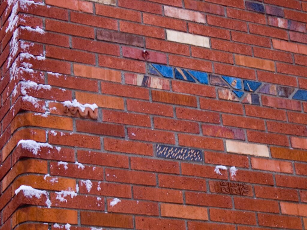 Spotting Structural Cracks vs Cosmetic Cracks
